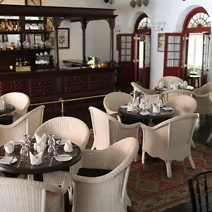 Hotel Royal Bar & Kandy